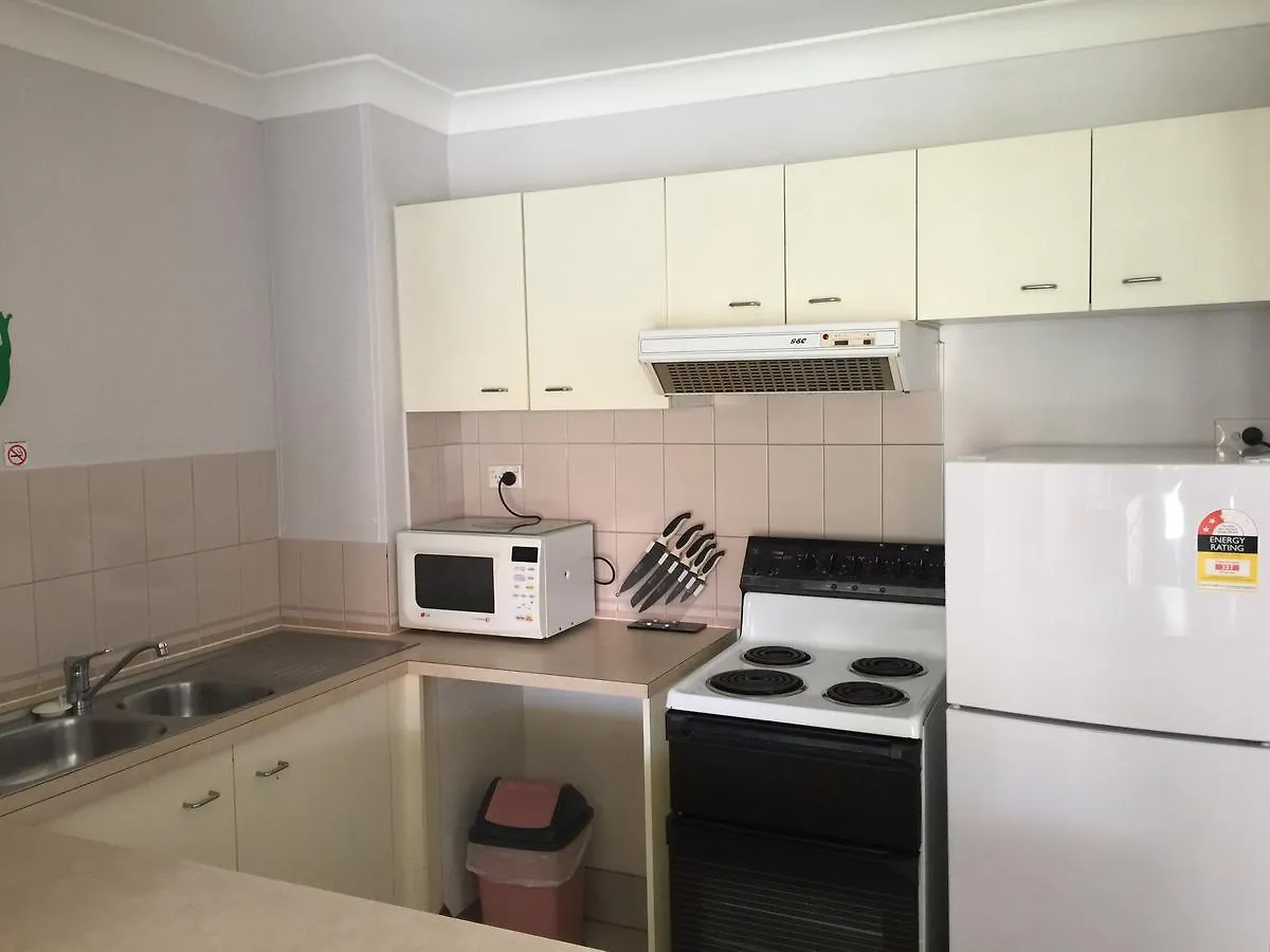 *** Aparthotel Anchordown Apartments Gold Coast Australia